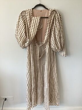 Juan De Dios ErmiotaCream Polka-Dot Puff Sleeve Maxi Dress with Waist Tie Linen